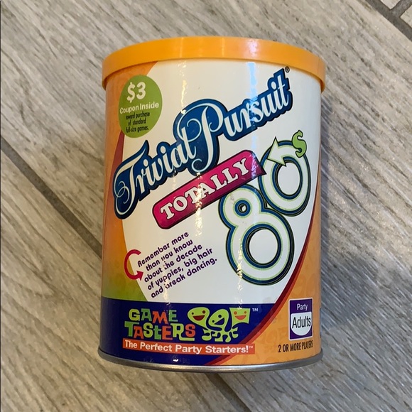 BUNDLE! 5 Travel Games - Perfect for Game Night! - Picture 11 of 12